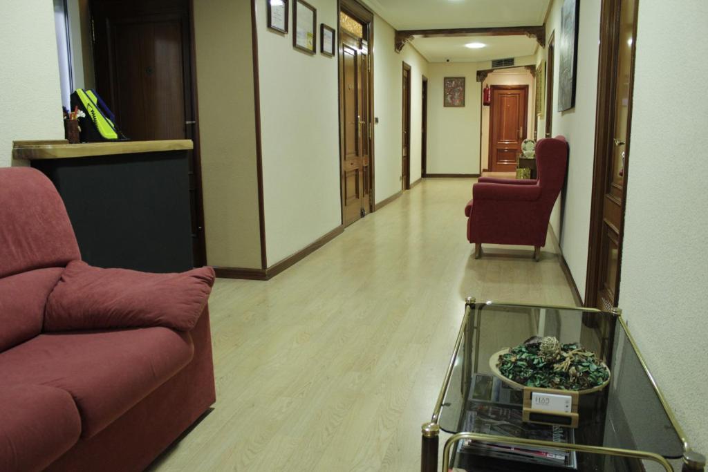 Hostal Ana Belen Madrid Luaran gambar